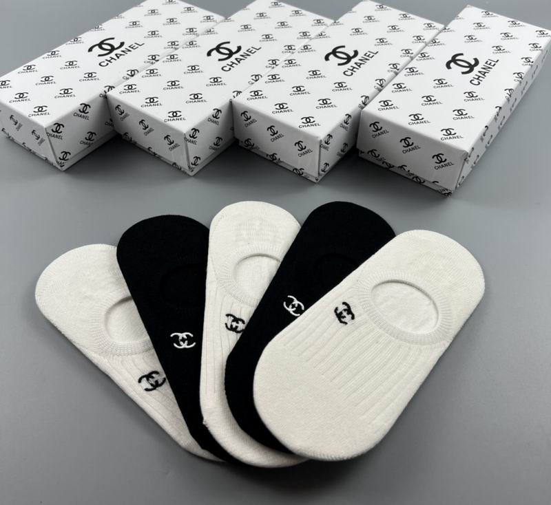 Chanel Socks 031011